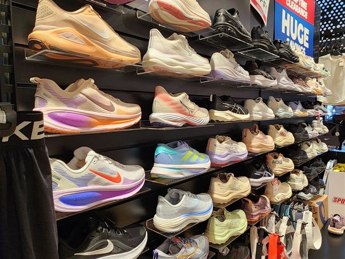 established-amp-profitable-sporting-goods-retailer-3