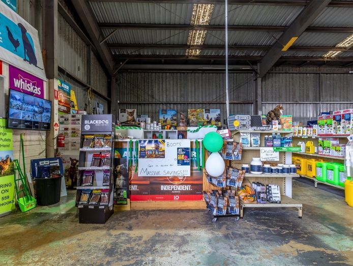 buying-power-meets-customer-loyalty-at-geelong-farm-and-pet-4