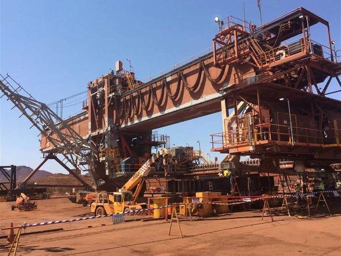 white-collar-business-ideal-for-gm-to-buy-1