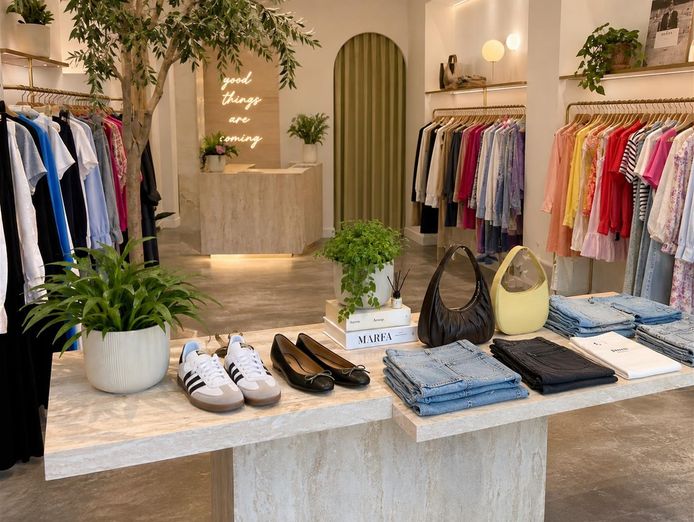fashion-boutique-flexible-lifestyle-business-1