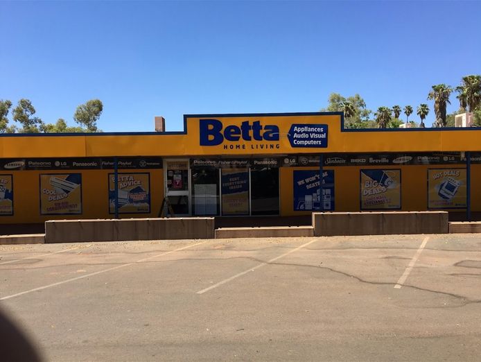 mitre-10-business-under-full-management-1