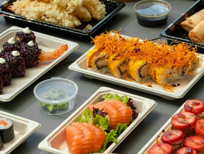 popular-sushi-train-restaurant-0