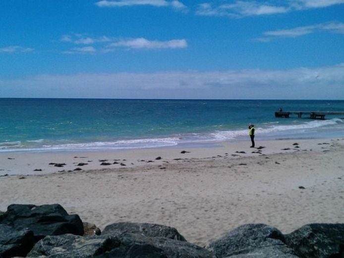 totallyworkwearbunburytradesafetyuniformsbusinessforsale4