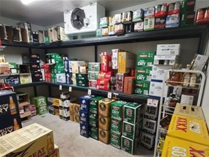 country-iga-supermarket-amp-bottleshop-8
