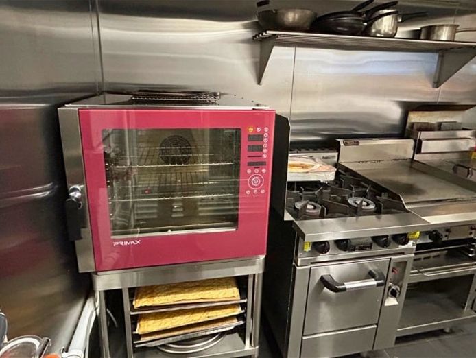 fully-equipped-north-shore-caf-233-ready-to-relaunch-6