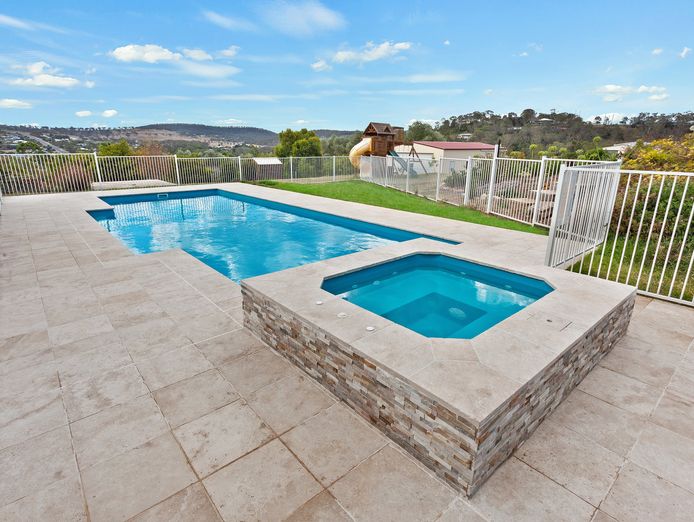 pool-sales-and-installation-business-toowoomba-3