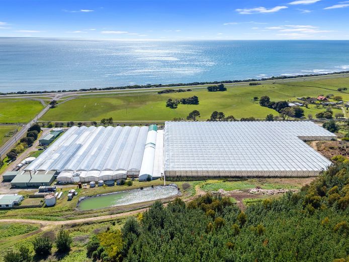 hydroponic-vegetable-crop-farm-land-buildings-amp-machinery-3