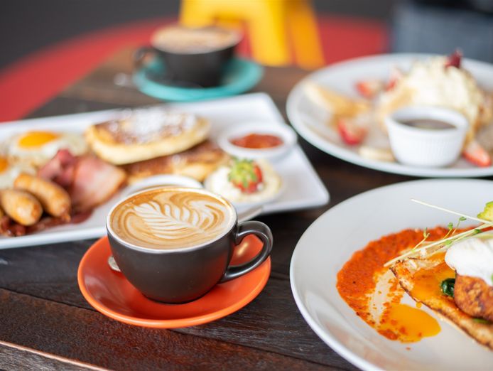 busy-bayside-cafe-loyal-trade-strong-daily-sales-0