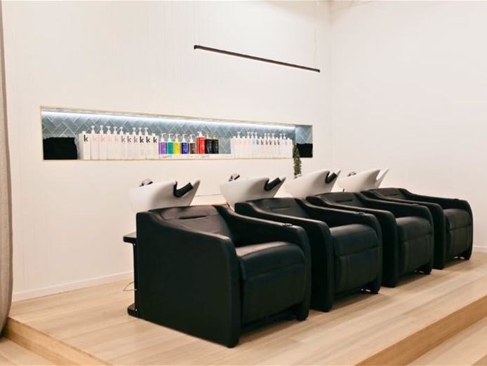 discover-the-pinnacle-of-luxury-with-blondie-salon-8
