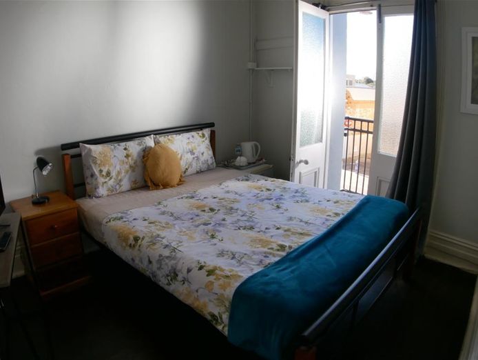 established-backpackers-hostel-1