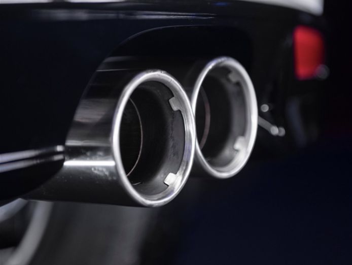 thriving-auto-workshop-40-years-of-success-toms-mufflers-2