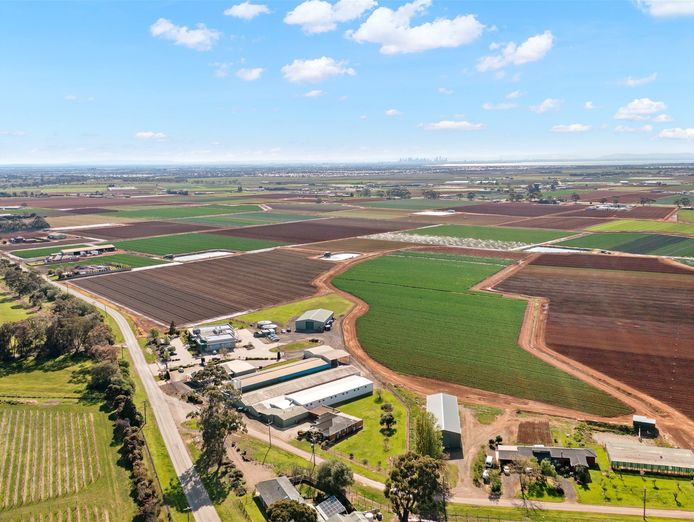 farm-amp-business-with-1m-profits-victoria-agriculture-0