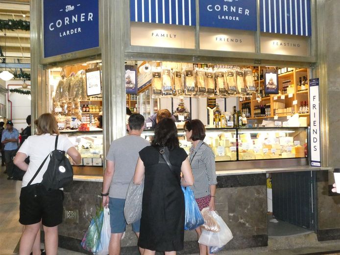 established-delicatessen-at-queen-victoria-market-6