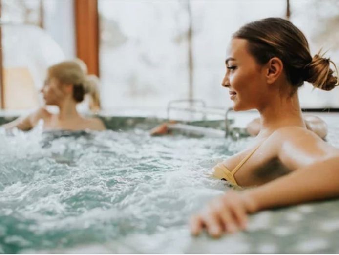 established-swimming-pool-amp-spa-construction-amp-installation-4