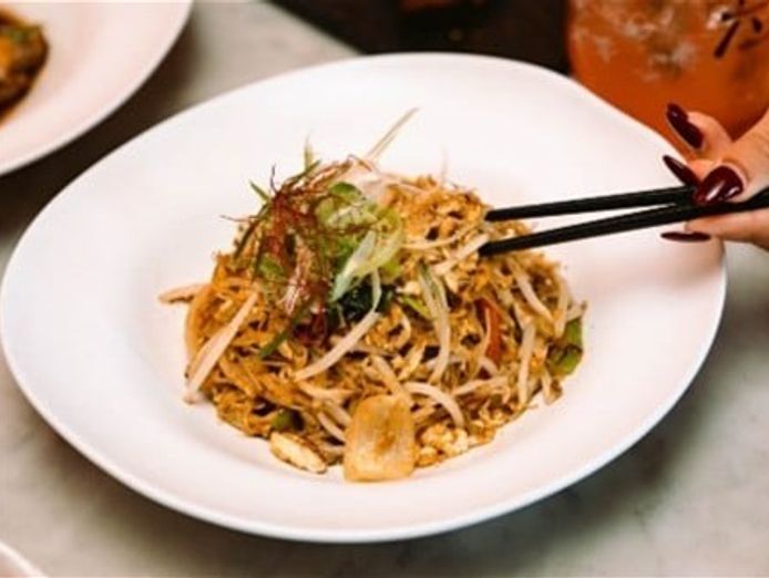 lucy-luu-asian-style-restaurant-amp-bar-high-end-7