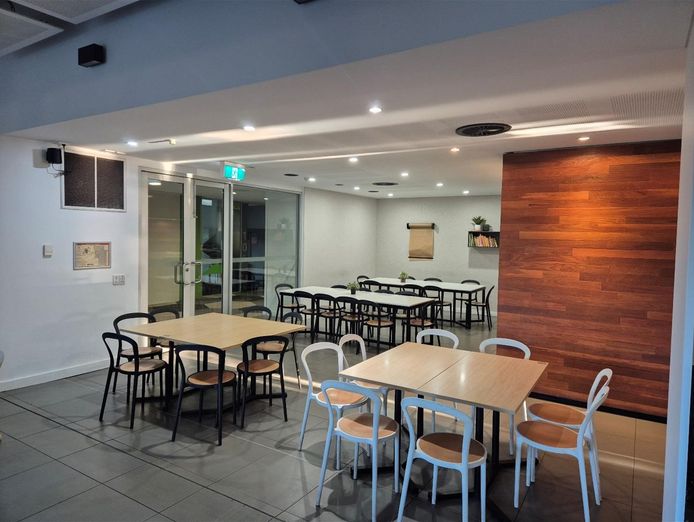 perth-uni-cafe-in-top-location-3