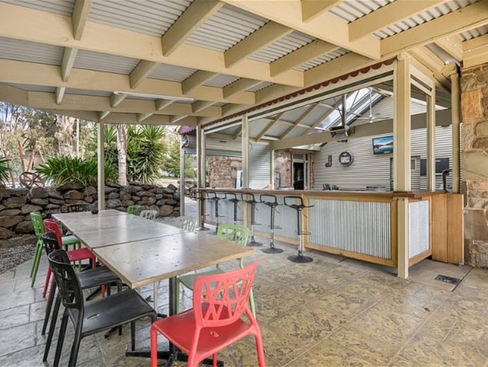 iconic-prattys-patch-freehold-and-hospitality-asset-8