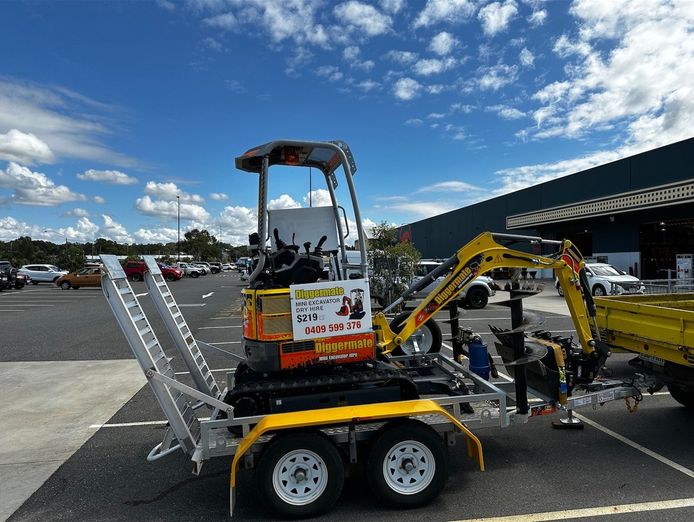 mini-earthmoving-hire-business-low-hours-strong-returns-1