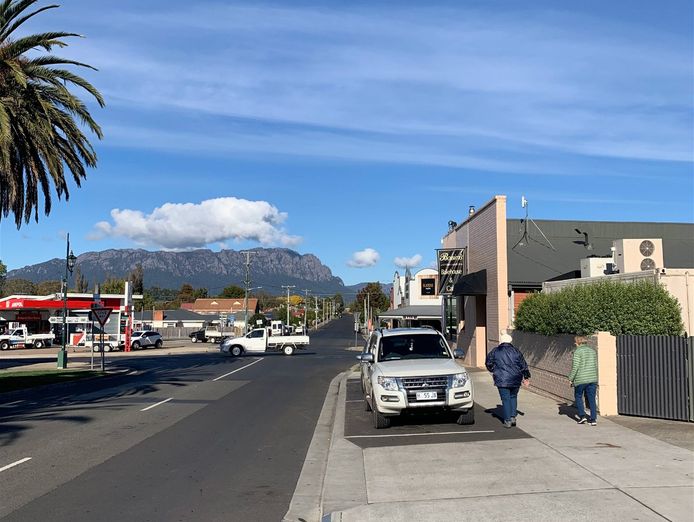 highly-profitable-bakery-in-country-tourist-town-7