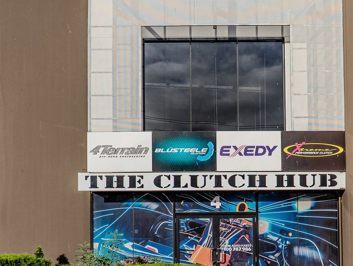 automotive-online-business-with-modern-warehouse-0