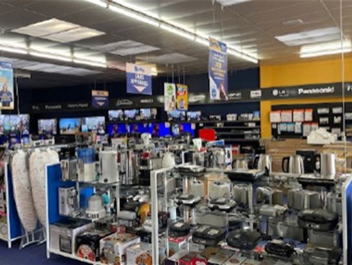 highly-successful-owner-operated-retailer-1st-time-listed-4