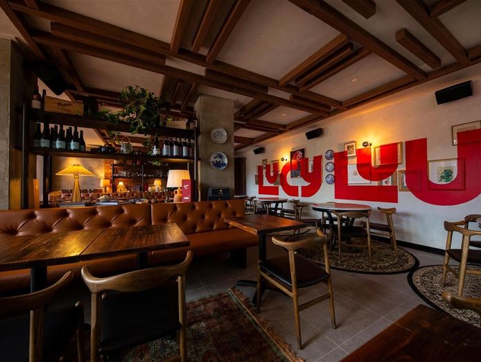 premium-restaurant-and-bar-lucy-luu-0