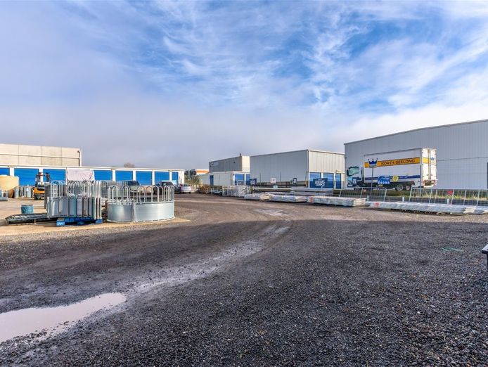 buying-power-meets-customer-loyalty-at-geelong-farm-and-pet-8