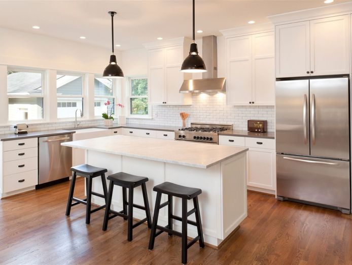 high-return-renovation-opportunity-with-i-amp-f-bathrooms-5