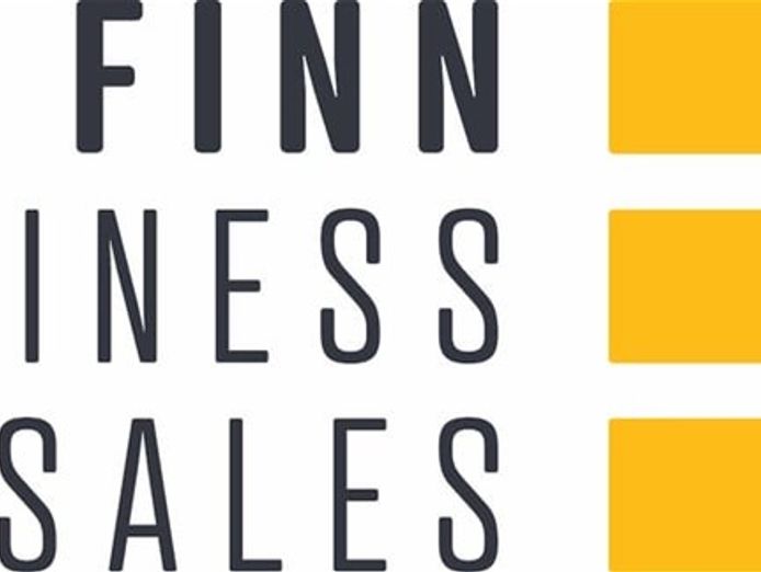 profitable-live-streaming-business-with-equipment-sales-2