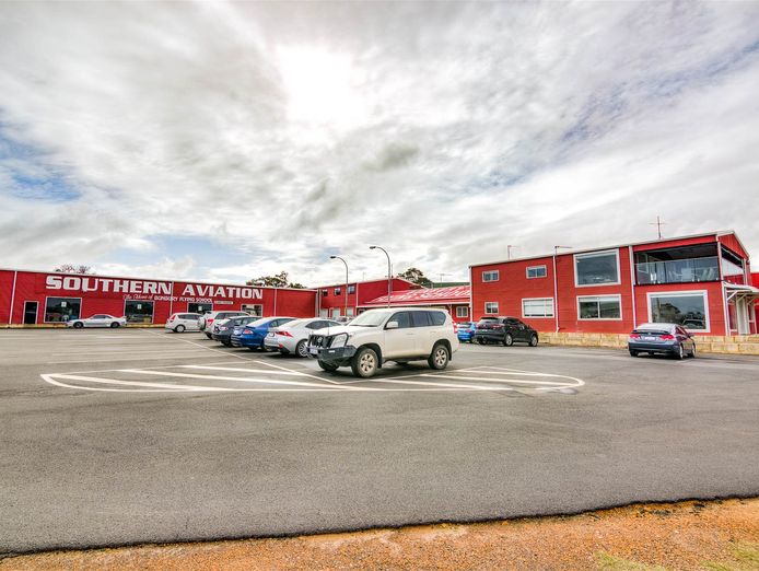 pilot-training-school-bunbury-established-20-years-2