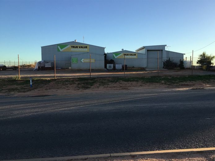 property-amp-mitre-10-hardware-business-shark-bay-4