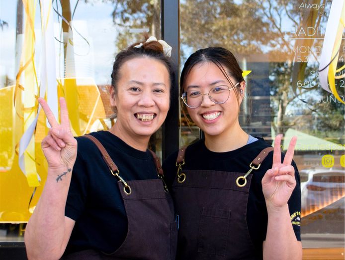 annes-pantry-bakery-cafe-local-favourite-prime-location-3