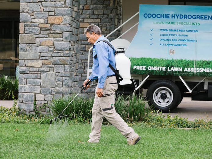 coochie-hydrogreen-lawn-services-westlakes-9