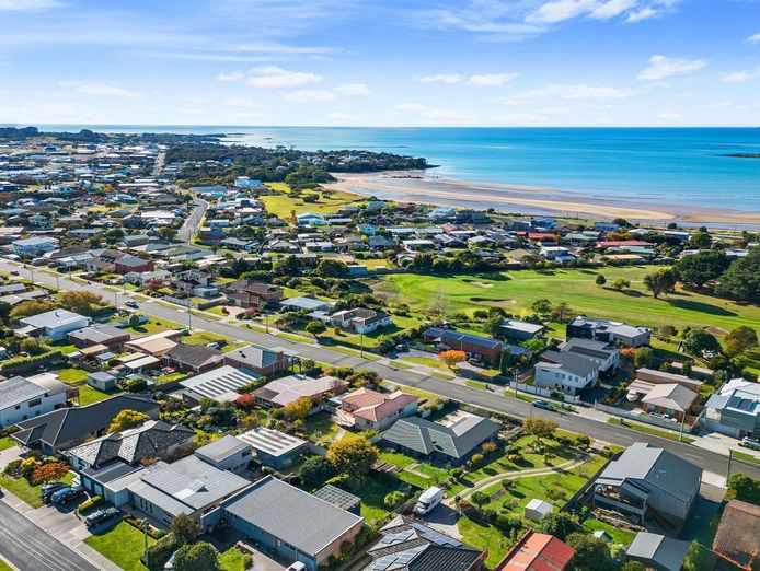 established-food-business-prime-location-huge-growth-pot-8