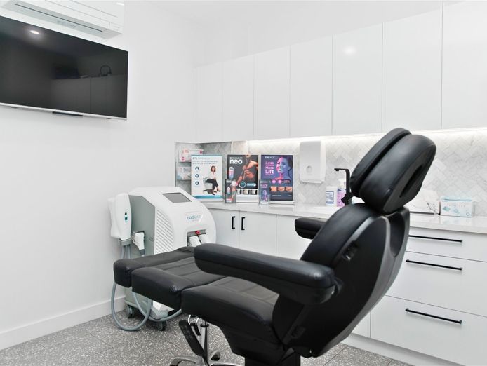 step-into-industry-leading-aesthetics-brand-the-derm-lab-4