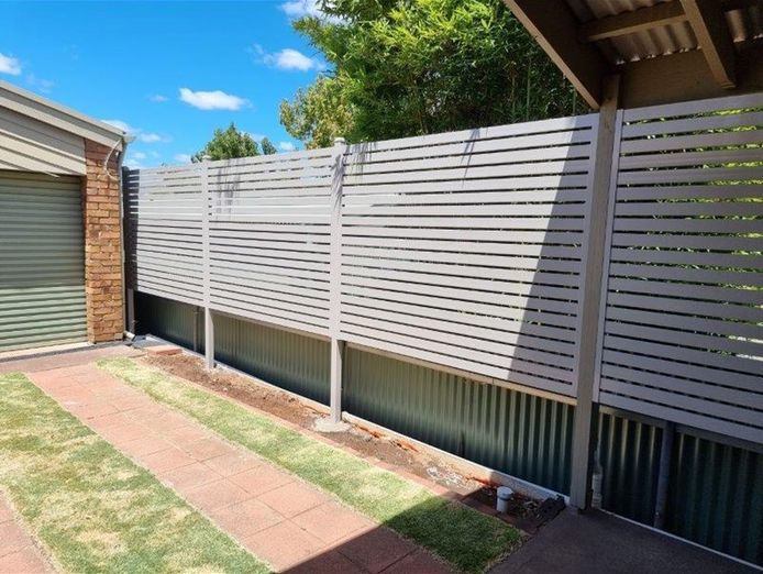 privacy-screens-gates-amp-fencing-business-8