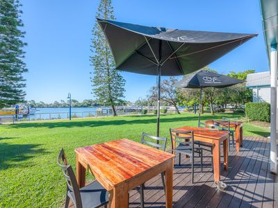 flavours-cafe-marina-gladstone-6