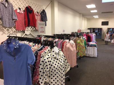 ladies-clothing-market-stall-0
