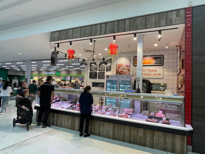 your-opportunity-to-grab-this-one-only-butcher-shop-in-carousel-for-189-000-9