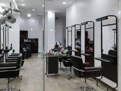 profitable-hair-amp-beauty-retail-fully-managed-iconic-cbdlocation-high-5