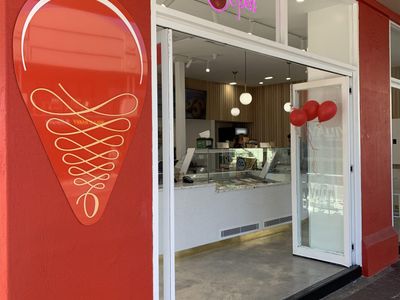 under-contract-profitable-glenelg-ice-cream-franchise-5