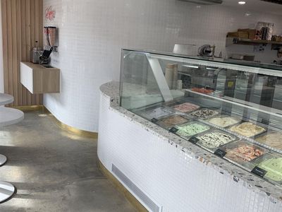under-contract-profitable-glenelg-ice-cream-franchise-2