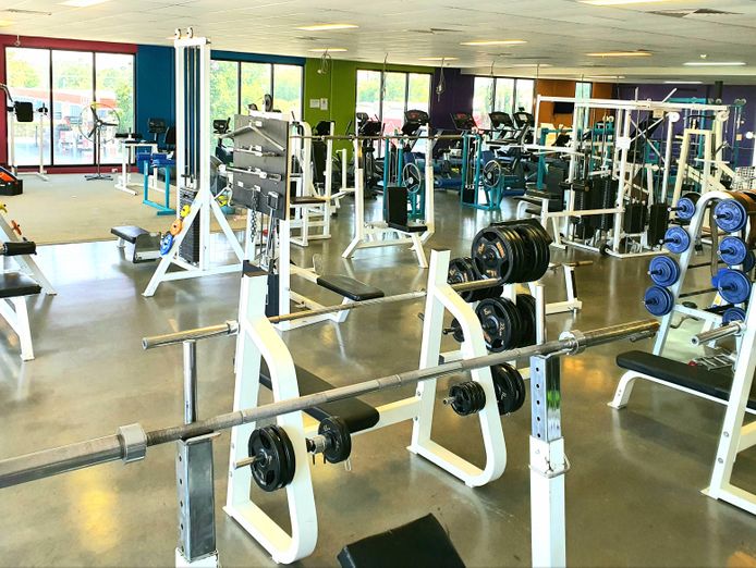 successful-gym-fitness-business-with-huge-space-modern-equipment-7