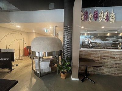 ref-2897-it-39-s-a-beauty-bar-restaurant-inner-west-7