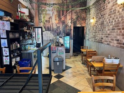 ref-3125-restaurant-take-away-city-fringe-1