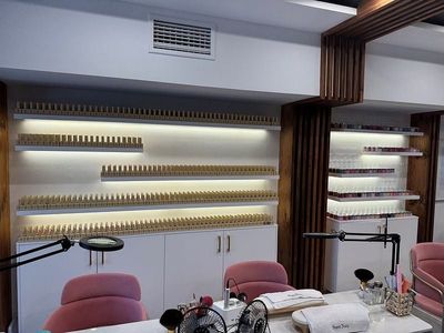 ref-2916-nail-salon-west-1