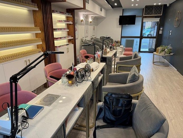 ref-2916-nail-salon-west-2