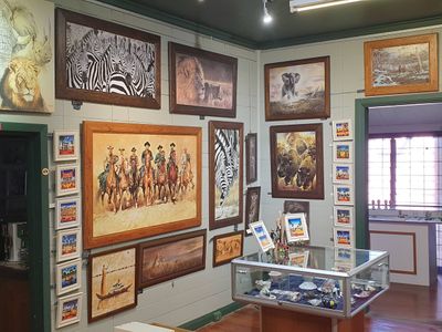 prime-retail-art-gallery-in-kuranda-cairns-4