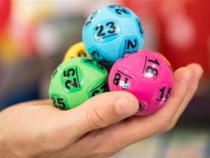 appealing-lotto-and-indian-grocery-store-in-the-south-east-ref-14957-0