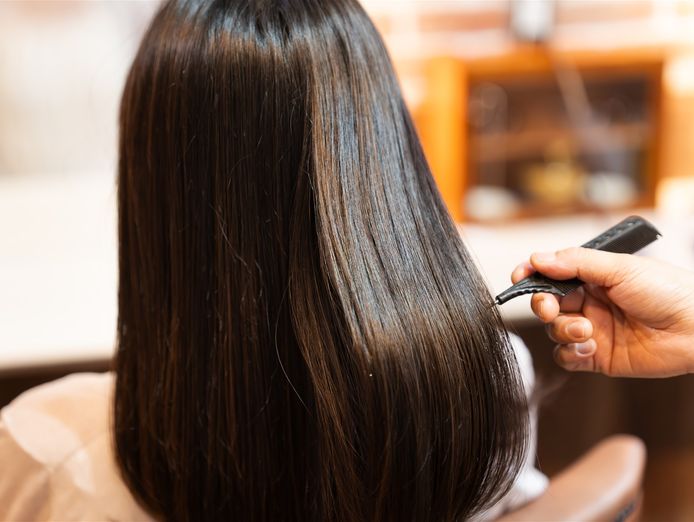 beautifully-renovated-and-prime-located-hair-salon-ref-17953-0